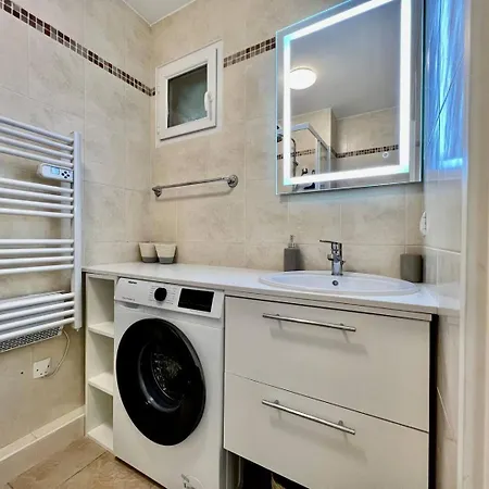 Feriehus Quiet Swimming Pool