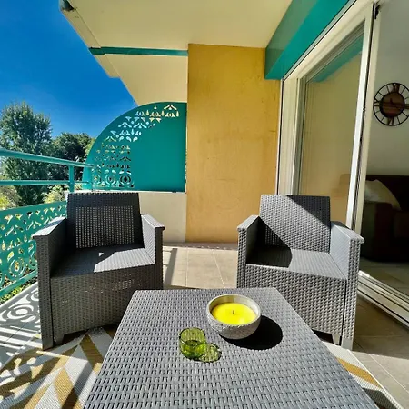 Quiet Swimming Pool Рокебрюн — Кап-Мартен