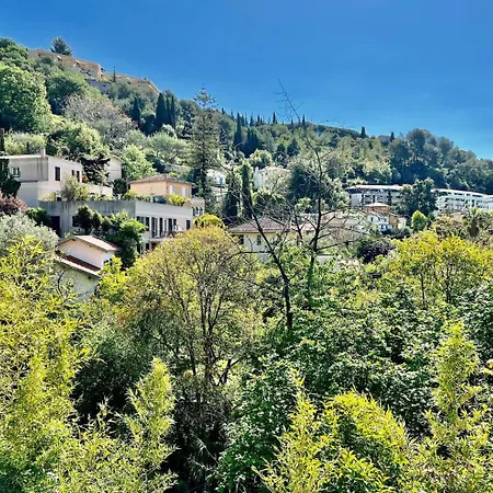 Дом отдыха Quiet Swimming Pool *